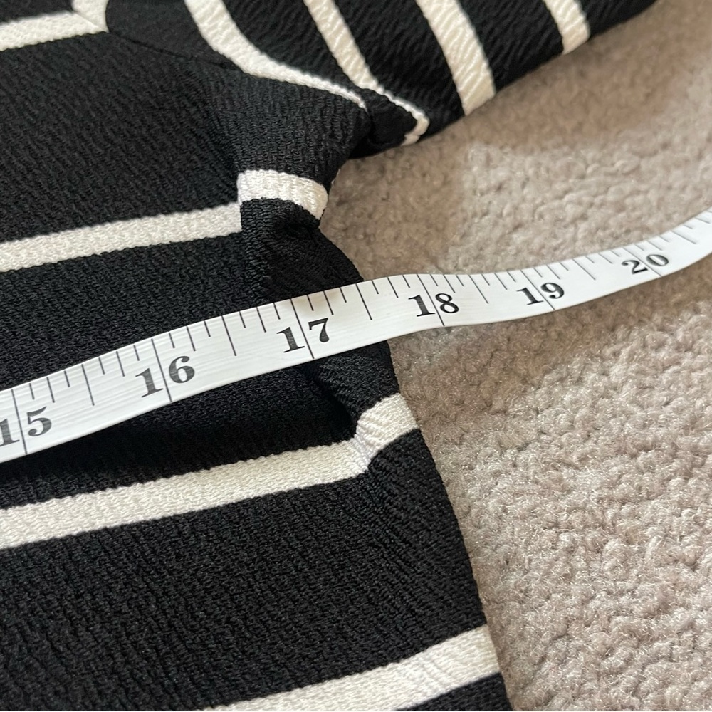 STUDIO ONE Black and White Striped 3/4 Sleeve Sheath Dress Size 10P NWT - Picture 7 of 7